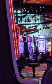 jlqq Game Lobby displayed on a Philippine player's smartphone screen